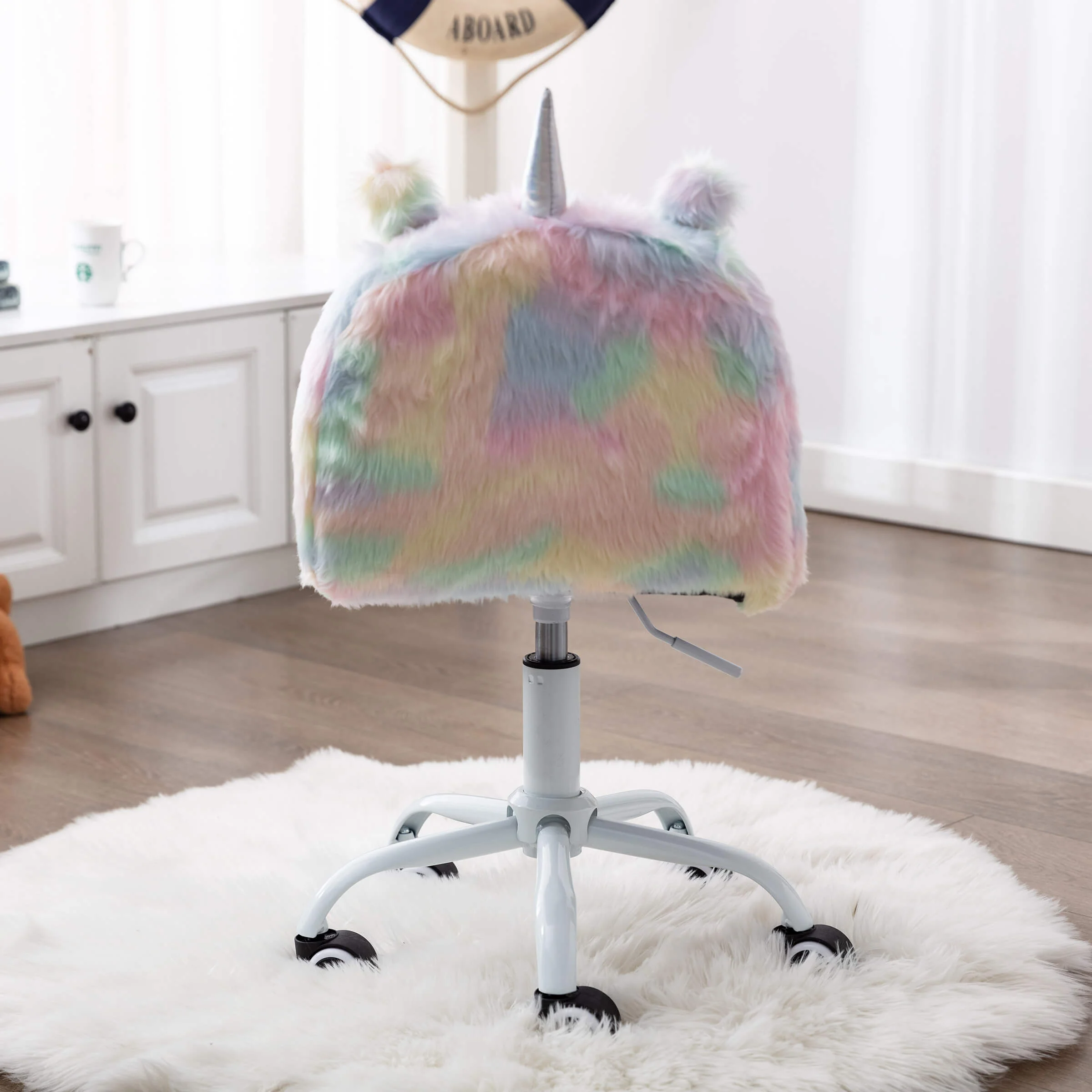 Clearance Kids Chair - Image 3