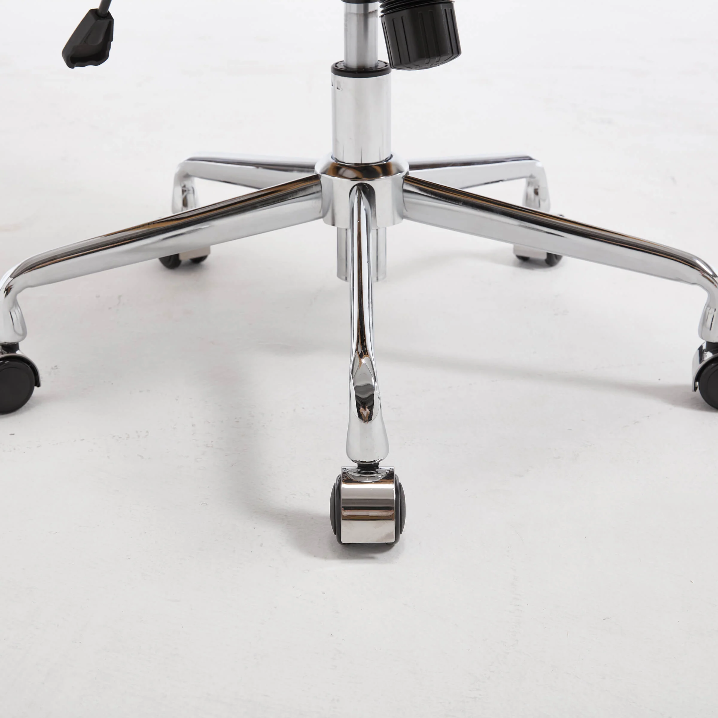 Rattan Back Adjustable Office Chair - 8069OC - Image 4