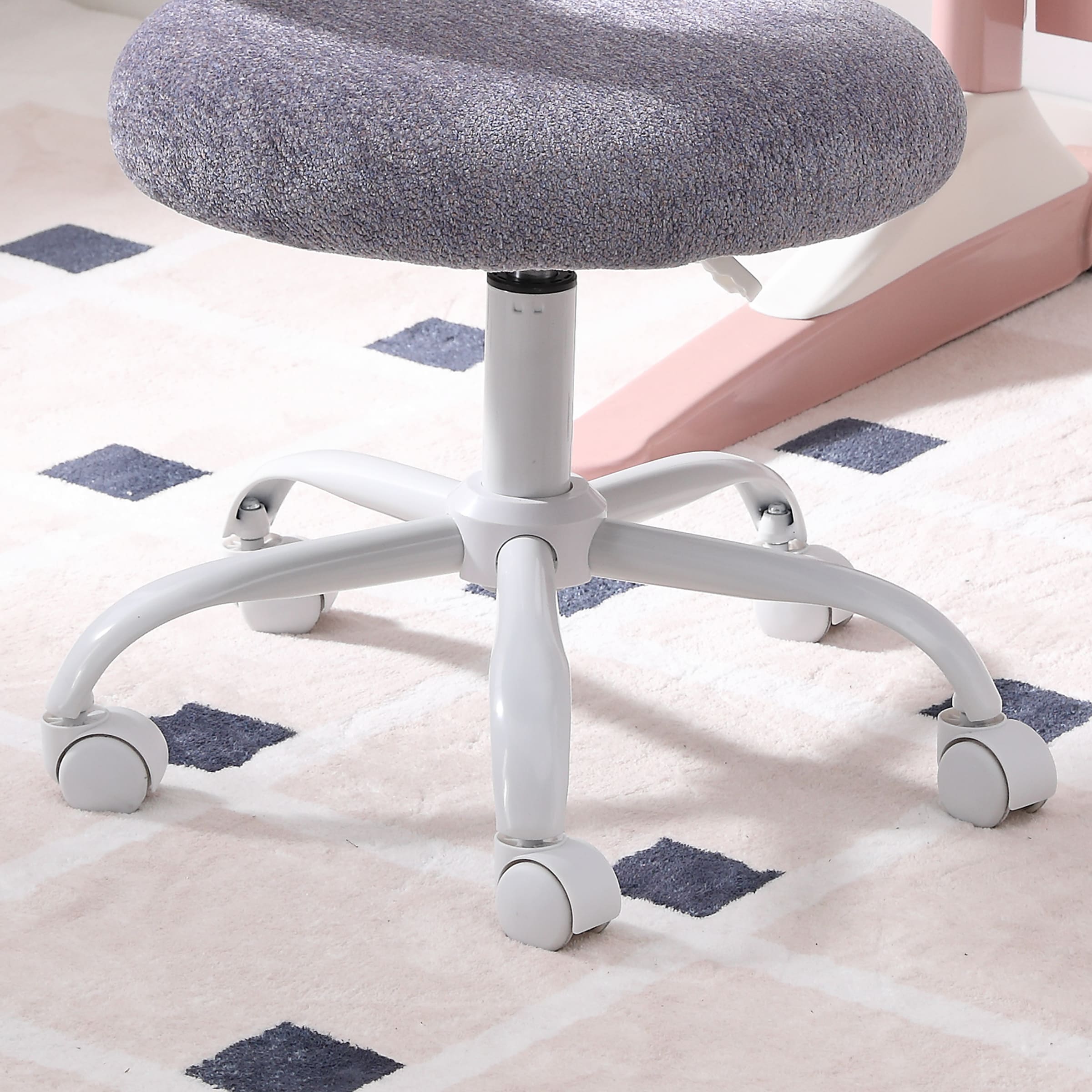 Adjustable Rolling Kids Desk Chair with Heart-Shape Back - 7002KC - Image 14