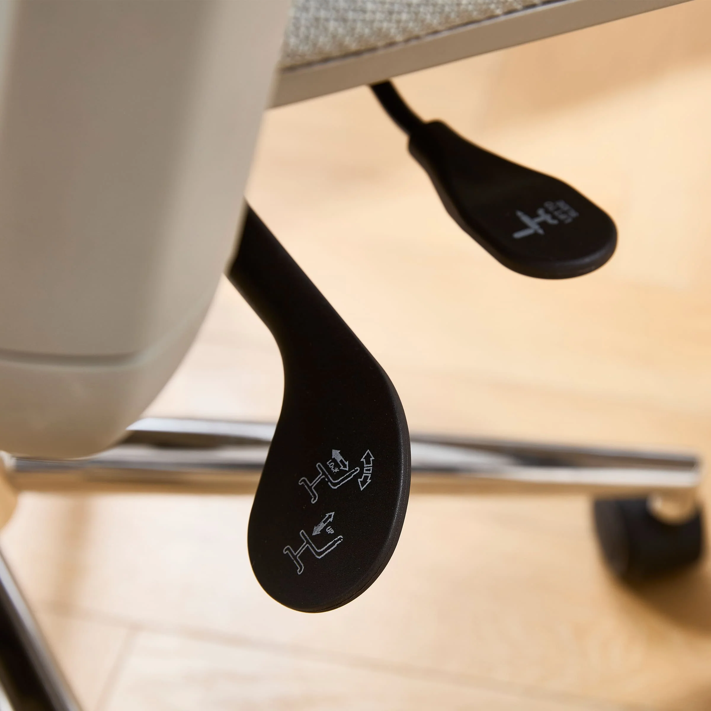 Office Desk Chair with Lumbar Support - X913OC - Image 7