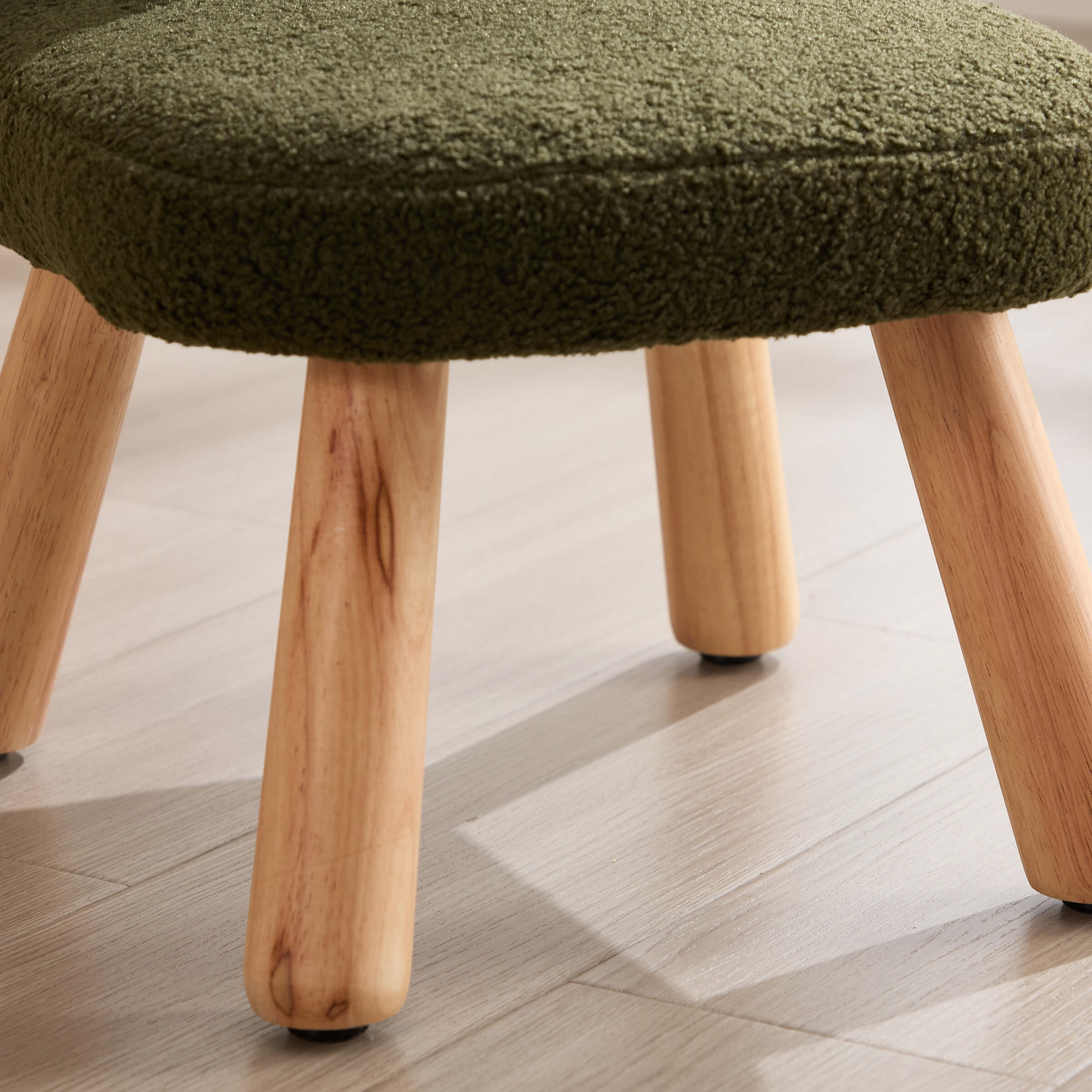 Soft Round Shape Sherpa Kids Chair - 4016KC - Image 6